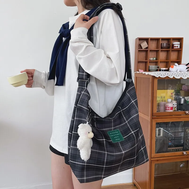 Back to College Casual Plaid Shoulder Bag Women's Large Capacity Totes Ladies Cute Trendy Bucket Handbag Shopper Big Purses for Girls Schoolbags