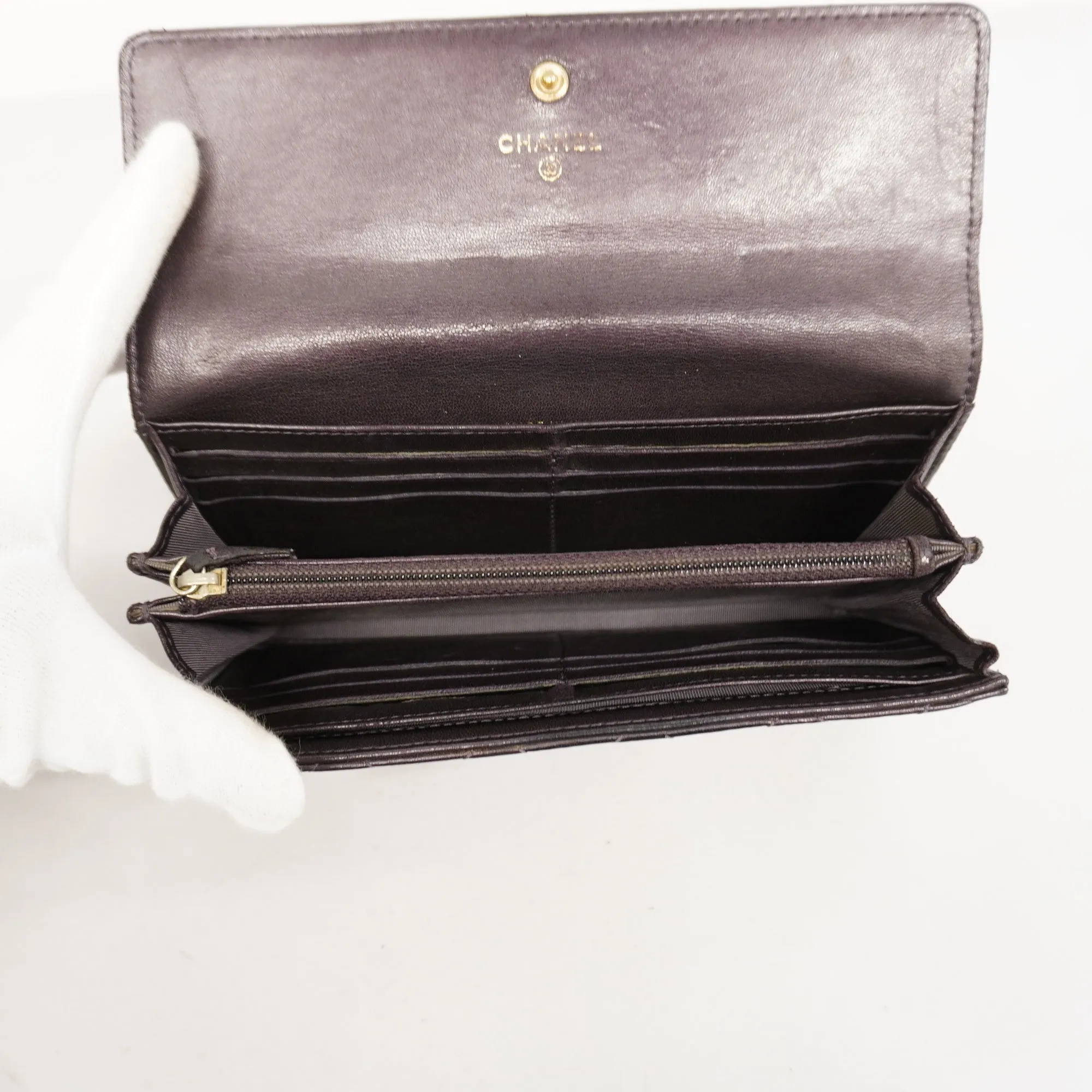 CHANEL  Matelasse Gold Hardware Women's Leather Long Wallet [bi-fold] Purple