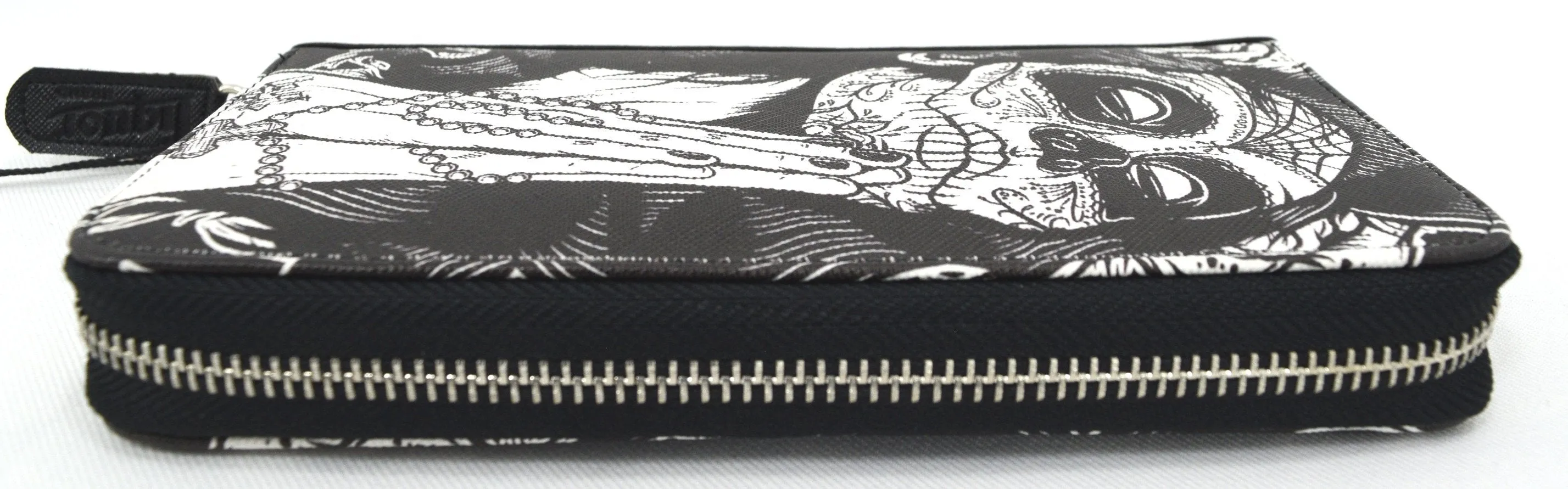 Liquorbrand Gypsy rose Praying Sugar Skull Woman Tattoo Skull zip around clutch Wallet