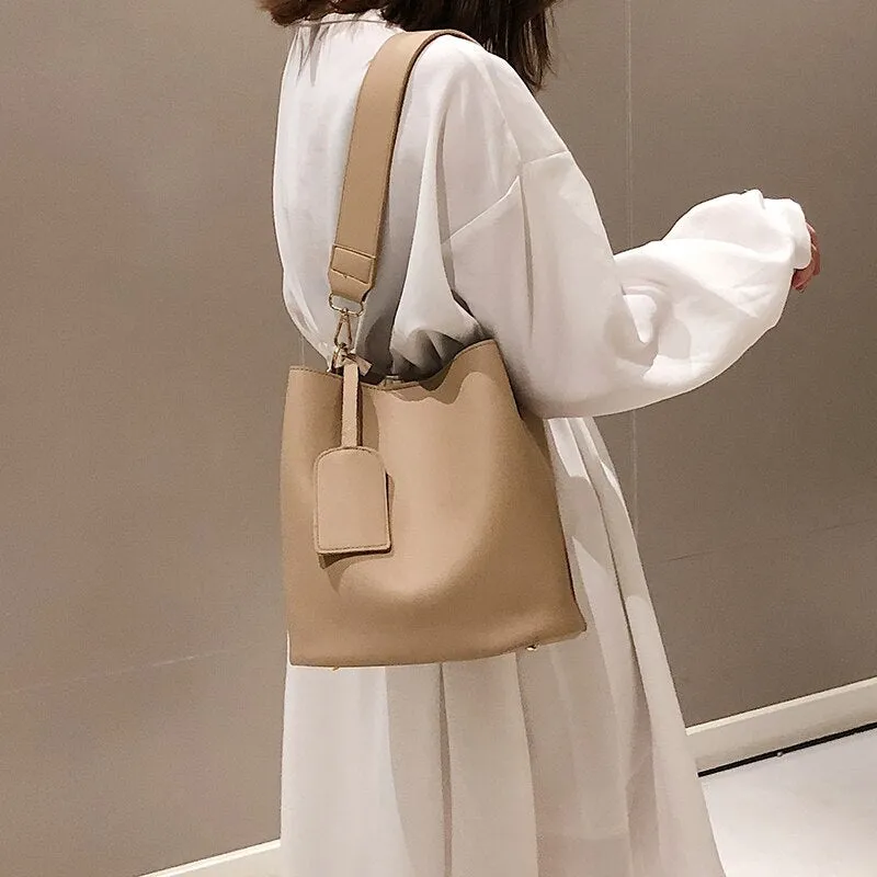 Totes Bags Women Large Capacity Handbags Women PU Shoulder Messenger Bag Female Retro Daily Totes Lady Elegant Handbags